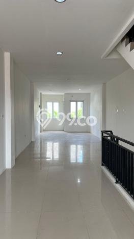 Ruko Disewakan di , Luas 280m2m², Area Berkembang Ruko Disewakan di , Luas 280m2m², Area Berkembang