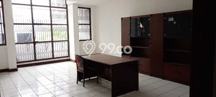 Ruko Dijual Lokasi Emas di Gambir Luas 300m2 Ruko Dijual Lokasi Emas di Gambir Luas 300m2