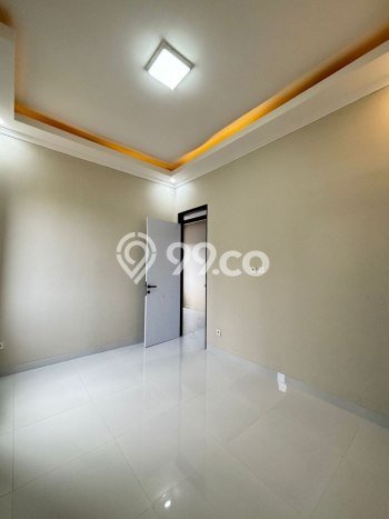For Sale Hunian Rumah Nyaman 5 Kamar di Cikunir, Bekasi For Sale Hunian Rumah Nyaman 5 Kamar di Cikunir, Bekasi