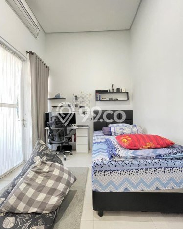 Rumah Elit Modern Siap Huni di Kota Wisata Jakarta Timur Rumah Elit Modern Siap Huni di Kota Wisata Jakarta Timur