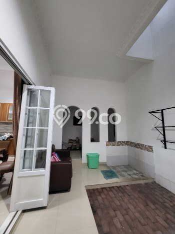 Rumah Mewah LB 258m2 Siap Huni Desain Elegan di Jatimurni, Bekasi Rumah Mewah LB 258m2 Siap Huni Desain Elegan di Jatimurni, Bekasi