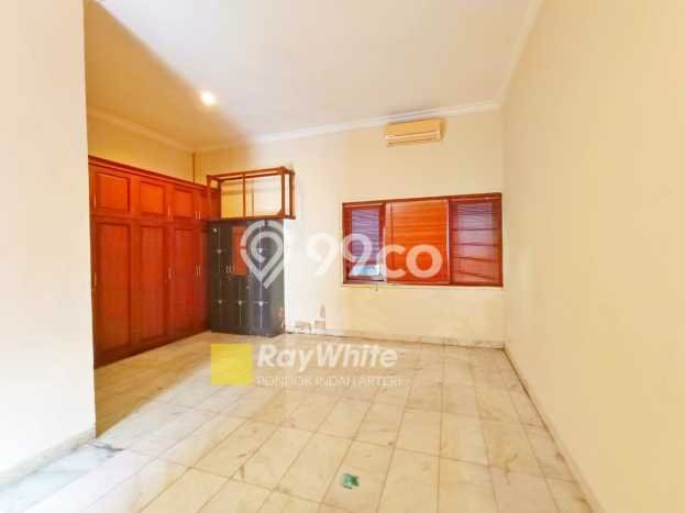 Dijual Rumah Luas Elegan Dengan View Cantik di Kemang, Jakarta Selatan Dijual Rumah Luas Elegan Dengan View Cantik di Kemang, Jakarta Selatan