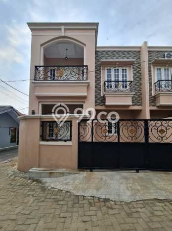 Rumah Baru Modern Classic Strategis Di Jagakarsa Jakarta Selatan Siap Huni Rumah Baru Modern Classic Strategis Di Jagakarsa Jakarta Selatan Siap Huni