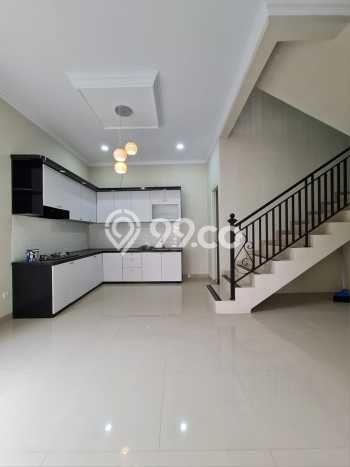 Rumah Baru Modern Classic Strategis Di Jagakarsa Jakarta Selatan Siap Huni Rumah Baru Modern Classic Strategis Di Jagakarsa Jakarta Selatan Siap Huni