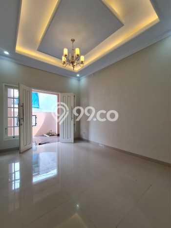 Rumah Baru Modern Classic Strategis Di Jagakarsa Jakarta Selatan Siap Huni Rumah Baru Modern Classic Strategis Di Jagakarsa Jakarta Selatan Siap Huni