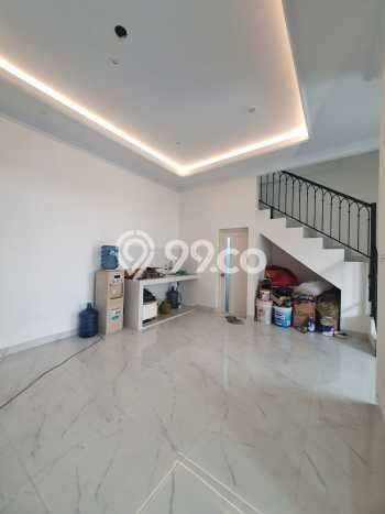 Rumah Strategis 3 KT LT 71m² di Tanjung Barat, Jakarta Selatan Rumah Strategis 3 KT LT 71m² di Tanjung Barat, Jakarta Selatan
