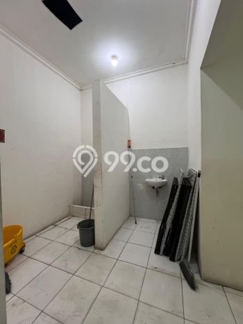 Ruko Dijual di Prime Area Jakarta Timur Luas 400m2 Ruko Dijual di Prime Area Jakarta Timur Luas 400m2