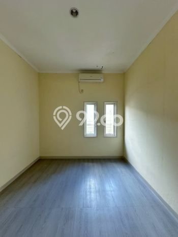 Dijual Rumah 4 Kamar Lokasi Strategis Nyaman dan Strategis di Jagakarsa Dijual Rumah 4 Kamar Lokasi Strategis Nyaman dan Strategis di Jagakarsa