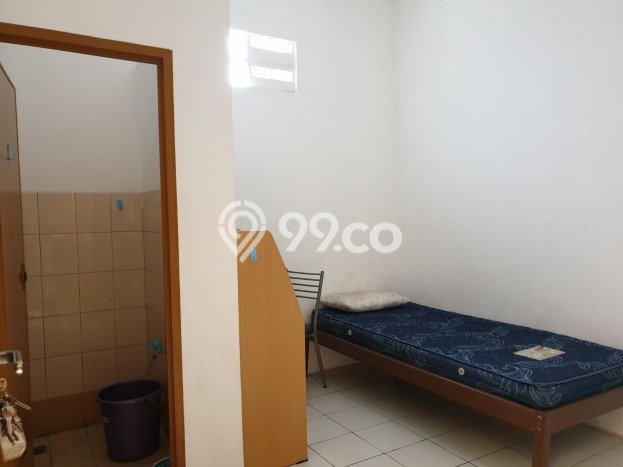 Cocok Untuk Investasi! Dijual Kost di Lenteng Agung 34 Kamar Cocok Untuk Investasi! Dijual Kost di Lenteng Agung 34 Kamar