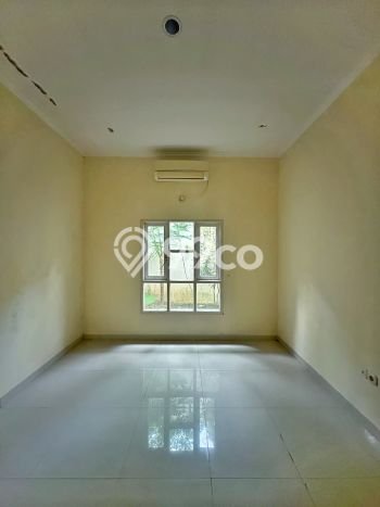 Dijual Rumah 4 Kamar Lokasi Strategis Nyaman dan Strategis di Jagakarsa Dijual Rumah 4 Kamar Lokasi Strategis Nyaman dan Strategis di Jagakarsa
