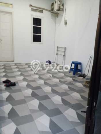 Rumah Luas Asri 2 KT Siap Pakai di Rawamangun Jakarta Timur Rumah Luas Asri 2 KT Siap Pakai di Rawamangun Jakarta Timur