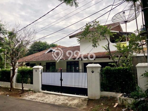 Rumah Mewah LB 220m2 Siap Pakai Desain Elegan di Ampera, Jakarta Selatan Rumah Mewah LB 220m2 Siap Pakai Desain Elegan di Ampera, Jakarta Selatan