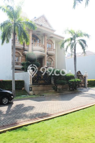 Kesempatan Memiliki Rumah Terawat di Kawasan Kelapa Gading, Jakarta Utara Kesempatan Memiliki Rumah Terawat di Kawasan Kelapa Gading, Jakarta Utara