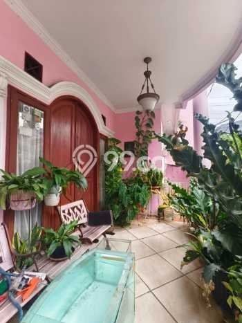 Rumah Luxury Modern Tanpa Renovasi di Jatibening Bekasi Rumah Luxury Modern Tanpa Renovasi di Jatibening Bekasi