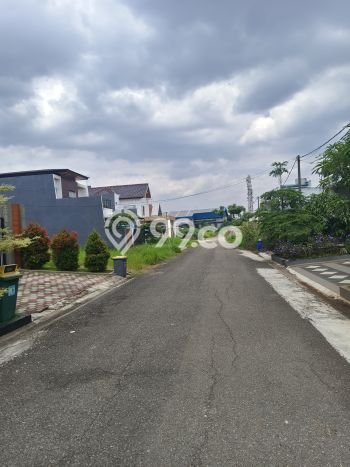Rumah Mewah LB 336m2 Siap Huni Desain Elegan di Grand Wisata, Bekasi Rumah Mewah LB 336m2 Siap Huni Desain Elegan di Grand Wisata, Bekasi