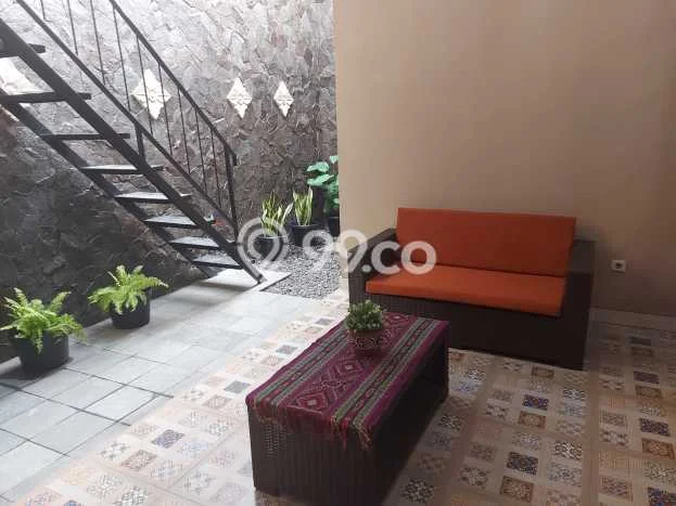 Jarang Ada! Rumah Sewa 3 Kamar Bagus Siap Huni Buah Batu Jarang Ada! Rumah Sewa 3 Kamar Bagus Siap Huni Buah Batu