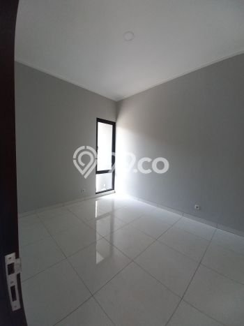 Rumah Mewah LB 170m2 Siap Huni Desain Elegan di BKR, Bandung Rumah Mewah LB 170m2 Siap Huni Desain Elegan di BKR, Bandung