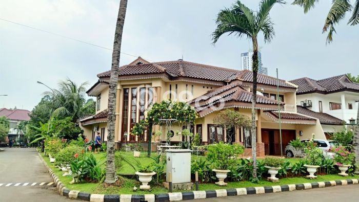 Jual Rumah Luas Megah Dengan View Cantik di Bintaro, Tangerang Selatan Jual Rumah Luas Megah Dengan View Cantik di Bintaro, Tangerang Selatan