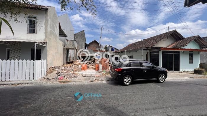 Kavling Tanah untuk Dijual di Pogung, Yogyakarta, Luas 152m2 Kavling Tanah untuk Dijual di Pogung, Yogyakarta, Luas 152m2