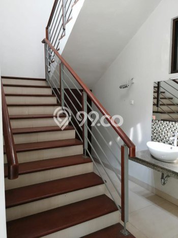 Hunian Elit LB 300m2 Siap Pakai Desain Elegan di Geger Kalong, Bandung Hunian Elit LB 300m2 Siap Pakai Desain Elegan di Geger Kalong, Bandung