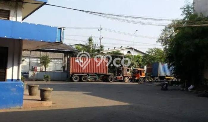Untuk Dijual! Gudang di Gresik Kota Gresik LT 13410m2 / LB 12300m2 Kawasan Strategis Untuk Dijual! Gudang di Gresik Kota Gresik LT 13410m2 / LB 12300m2 Kawasan Strategis