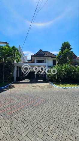 Rumah Elit Modern Tanpa Renovasi di Araya Malang Rumah Elit Modern Tanpa Renovasi di Araya Malang