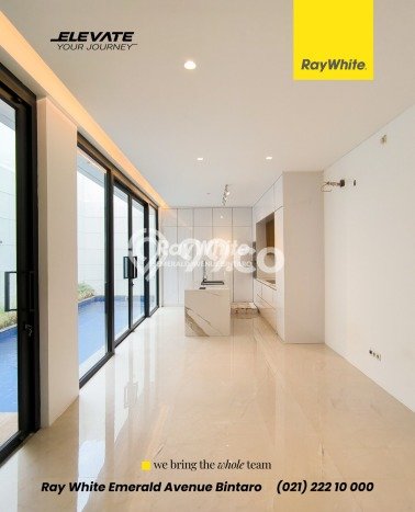 Ready to Use! Premium House LT 161m2 Desain Modern di Kemang Ready to Use! Premium House LT 161m2 Desain Modern di Kemang