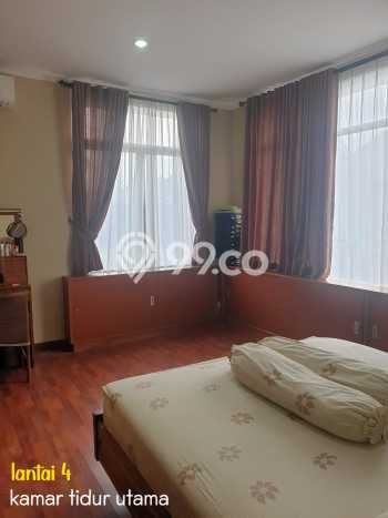 Dijual Rumah Mewah Megah Dengan View Eksklusif di Bintaro, Tangerang Selatan Dijual Rumah Mewah Megah Dengan View Eksklusif di Bintaro, Tangerang Selatan