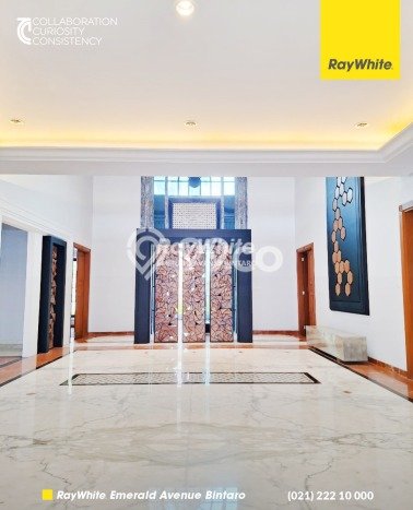 Rumah Elit Modern Tanpa Renovasi di Pondok Indah Jakarta Selatan Rumah Elit Modern Tanpa Renovasi di Pondok Indah Jakarta Selatan