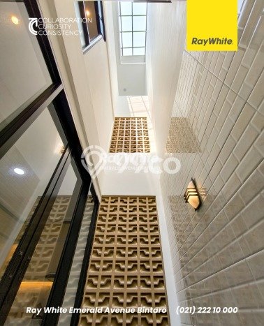 Dijual Rumah Luas Elegan Dengan View Cantik di Graha Raya Bintaro, Tangerang Selatan Dijual Rumah Luas Elegan Dengan View Cantik di Graha Raya Bintaro, Tangerang Selatan