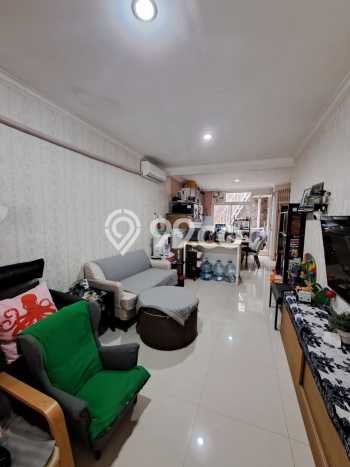 Jual Rumah Eksklusif 2 KT di Bintaro, Tangerang Selatan Jual Rumah Eksklusif 2 KT di Bintaro, Tangerang Selatan