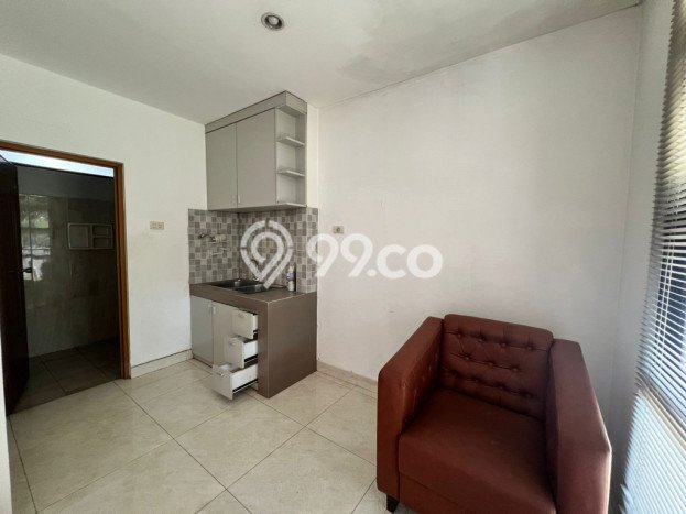 Hunian Elit LB 180m2 Siap Huni Desain Elegan di Bintaro, Tangerang Selatan Hunian Elit LB 180m2 Siap Huni Desain Elegan di Bintaro, Tangerang Selatan