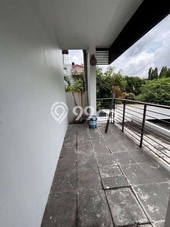 Dijual Rumah Mewah Elegan Dengan View Cantik di Bintaro, Jakarta Selatan Dijual Rumah Mewah Elegan Dengan View Cantik di Bintaro, Jakarta Selatan
