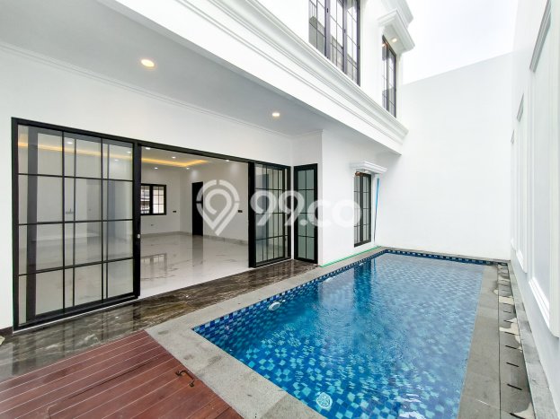 Ready to Use! Luxury House LT 250m2 Desain Elegan di Bintaro Ready to Use! Luxury House LT 250m2 Desain Elegan di Bintaro