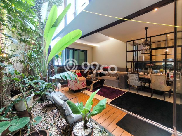Dijual Rumah Mewah Megah Dengan View Cantik di Bintaro, Tangerang Selatan Dijual Rumah Mewah Megah Dengan View Cantik di Bintaro, Tangerang Selatan