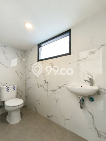 Rumah Elit LB 300m2 Siap Pakai Desain Elegan di Bintaro, Tangerang Selatan Rumah Elit LB 300m2 Siap Pakai Desain Elegan di Bintaro, Tangerang Selatan