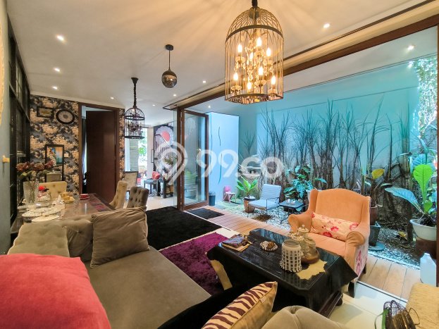 Dijual Rumah Mewah Megah Dengan View Cantik di Bintaro, Tangerang Selatan Dijual Rumah Mewah Megah Dengan View Cantik di Bintaro, Tangerang Selatan