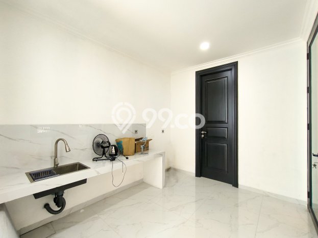 Rumah Elit LB 300m2 Siap Pakai Desain Elegan di Bintaro, Tangerang Selatan Rumah Elit LB 300m2 Siap Pakai Desain Elegan di Bintaro, Tangerang Selatan