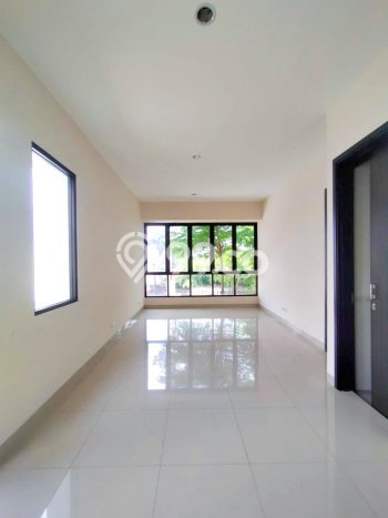 For Sale Hunian Rumah Nyaman 3 KT di Bintaro, Tangerang Selatan For Sale Hunian Rumah Nyaman 3 KT di Bintaro, Tangerang Selatan