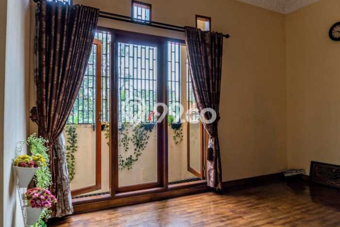 Dijual Rumah Elit Exclusive di Serpong Utara, Tangerang Selatan Dijual Rumah Elit Exclusive di Serpong Utara, Tangerang Selatan