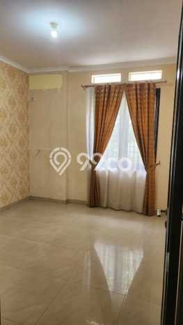 Rumah Luxury Modern Tanpa Renovasi di Bintaro Tangerang Selatan Rumah Luxury Modern Tanpa Renovasi di Bintaro Tangerang Selatan