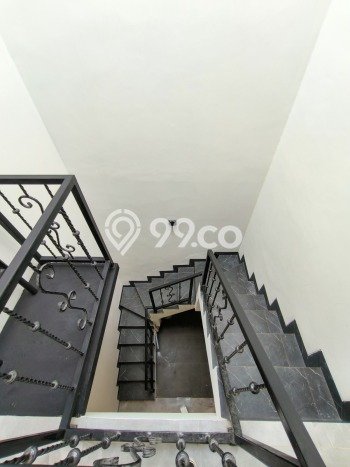 Dijual Rumah Mewah Megah Dengan View Cantik di Bintaro, Tangerang Selatan Dijual Rumah Mewah Megah Dengan View Cantik di Bintaro, Tangerang Selatan