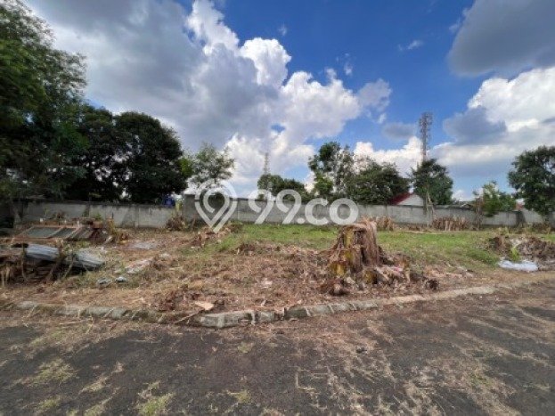 Tanah Investasi Dijual di Tangerang Selatan Punya Luas 360m2 Tanah Investasi Dijual di Tangerang Selatan Punya Luas 360m2