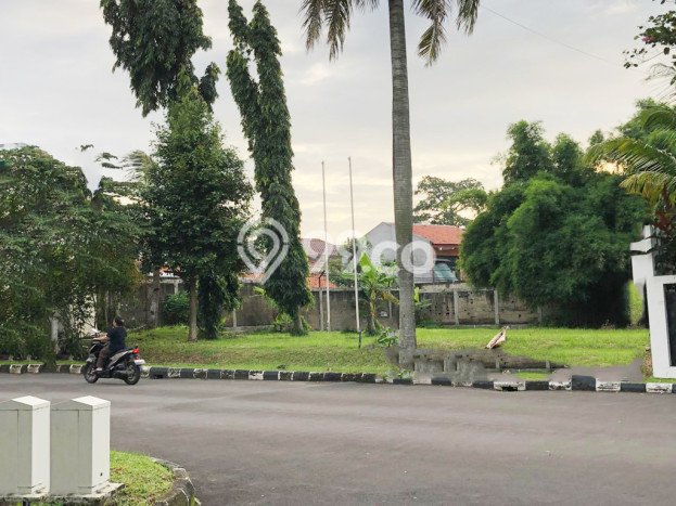 Tanah Siap Bangun Dijual di Tangerang Selatan Punya Luas 376m2 Tanah Siap Bangun Dijual di Tangerang Selatan Punya Luas 376m2