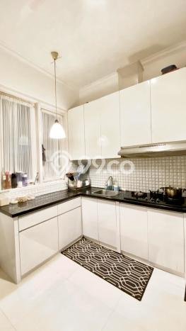 Rumah Mewah LB 200m2 Siap Huni Desain Elegan di Bintaro, Tangerang Selatan Rumah Mewah LB 200m2 Siap Huni Desain Elegan di Bintaro, Tangerang Selatan
