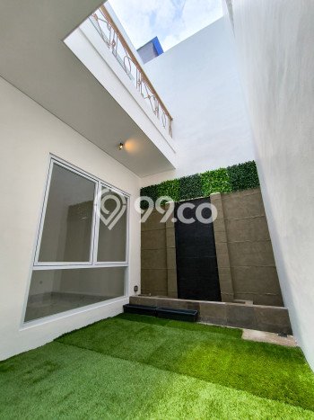 Dijual Rumah Luas Megah Dengan View Cantik di Bintaro, Tangerang Selatan Dijual Rumah Luas Megah Dengan View Cantik di Bintaro, Tangerang Selatan