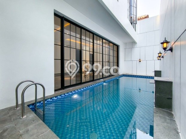 Dijual Rumah Mewah Megah Dengan View Cantik di Bintaro, Tangerang Selatan Dijual Rumah Mewah Megah Dengan View Cantik di Bintaro, Tangerang Selatan