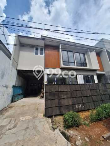 Hunian Mewah LB 285m2 Siap Huni Desain Elegan di Bintaro, Tangerang Selatan Hunian Mewah LB 285m2 Siap Huni Desain Elegan di Bintaro, Tangerang Selatan