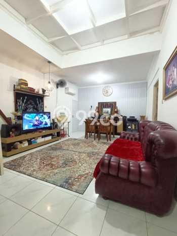 Jual Rumah Luas Elegan Dengan View Eksklusif di Bintaro, Tangerang Selatan Jual Rumah Luas Elegan Dengan View Eksklusif di Bintaro, Tangerang Selatan