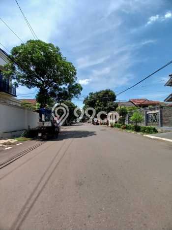 Tanah Dijual Lokasi Strategis di Tangerang Selatan dengan Luas 360m2 Tanah Dijual Lokasi Strategis di Tangerang Selatan dengan Luas 360m2